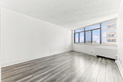 Photo 4 at 1104 - 250 Queens Quay, Waterfront Communities C1, Toronto