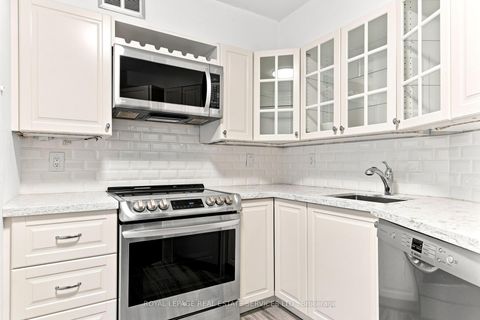 Photo 14 at 1104 - 250 Queens Quay, Waterfront Communities C1, Toronto