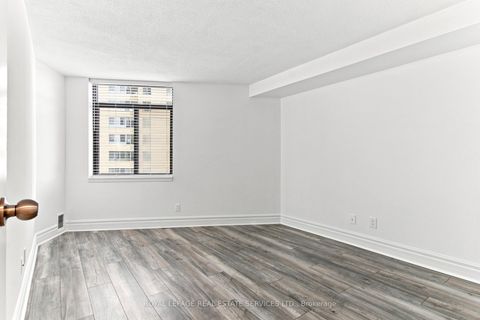 Photo 15 at 1104 - 250 Queens Quay, Waterfront Communities C1, Toronto
