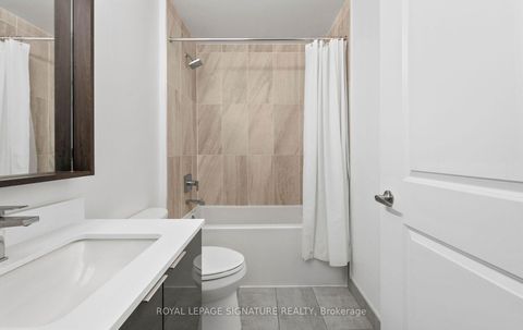 Photo 16 at 427 - 543 Richmond Street W, Waterfront Communities C1, Toronto