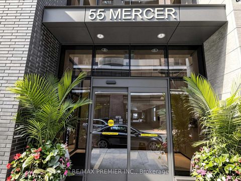 Photo 4 at 1007 - 55 Mercer Street, Waterfront Communities C1, Toronto