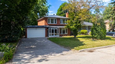 Photo 0 at 6 Donna Court, Newtonbrook East, Toronto