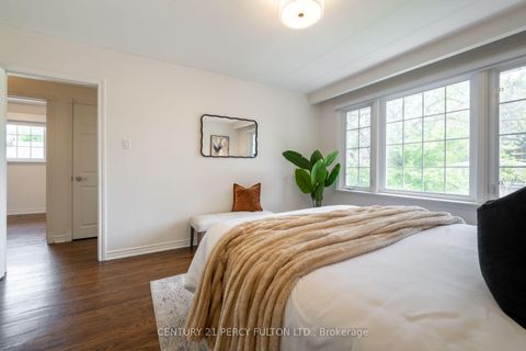 Photo 19 at 6 Donna Court, Newtonbrook East, Toronto