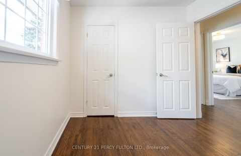 Photo 24 at 6 Donna Court, Newtonbrook East, Toronto