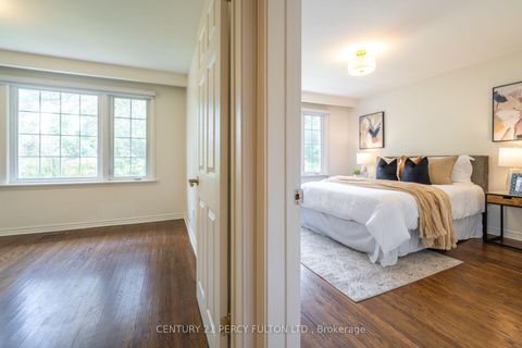 Photo 31 at 6 Donna Court, Newtonbrook East, Toronto