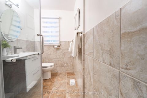 Photo 32 at 6 Donna Court, Newtonbrook East, Toronto