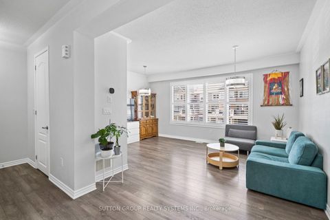 Photo 14 at 11 Fusilier Drive, Birchmount, Toronto