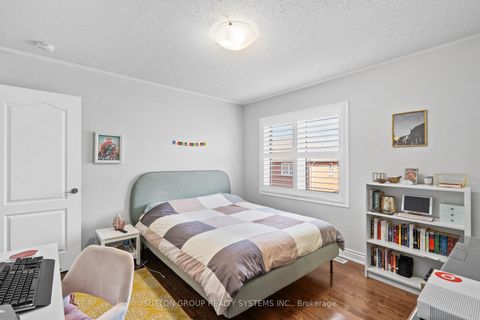 Photo 16 at 11 Fusilier Drive, Birchmount, Toronto