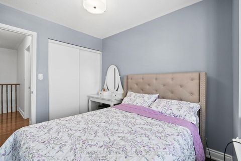 Photo 18 at 11 Fusilier Drive, Birchmount, Toronto