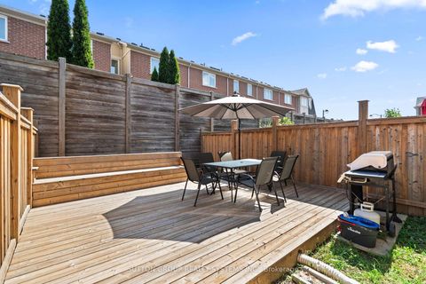 Photo 21 at 11 Fusilier Drive, Birchmount, Toronto