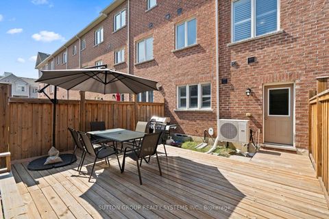 Photo 23 at 11 Fusilier Drive, Birchmount, Toronto