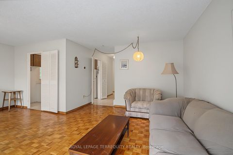 Photo 3 at 18 - 11 Four Winds Drive, York University Heights, Toronto