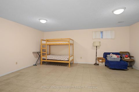 Photo 20 at 18 - 11 Four Winds Drive, York University Heights, Toronto