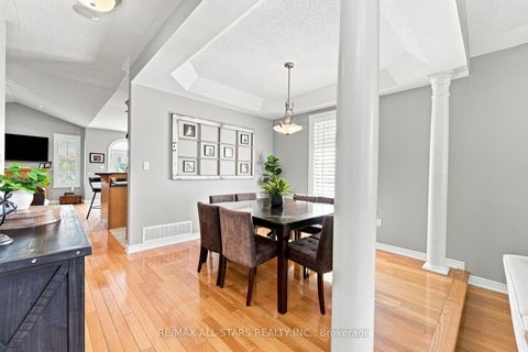 Photo 9 at 15 Ivygreen Road, Historic Lakeshore Communities, Georgina