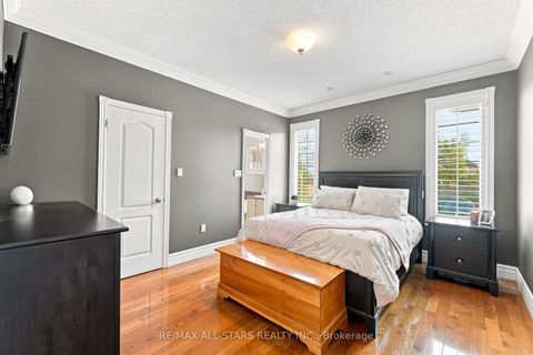 Photo 19 at 15 Ivygreen Road, Historic Lakeshore Communities, Georgina