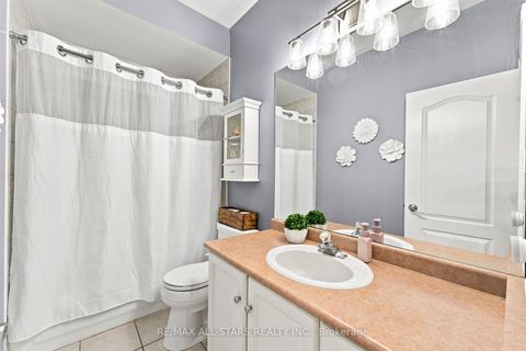 Photo 24 at 15 Ivygreen Road, Historic Lakeshore Communities, Georgina