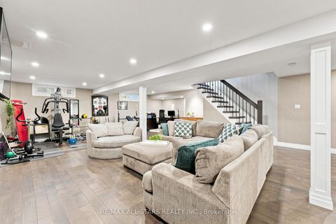 Photo 30 at 15 Ivygreen Road, Historic Lakeshore Communities, Georgina