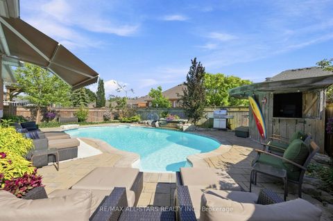 Photo 39 at 15 Ivygreen Road, Historic Lakeshore Communities, Georgina