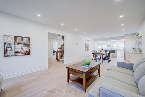 Photo 6 at 20 Saddletree Drive, Steeles, Toronto
