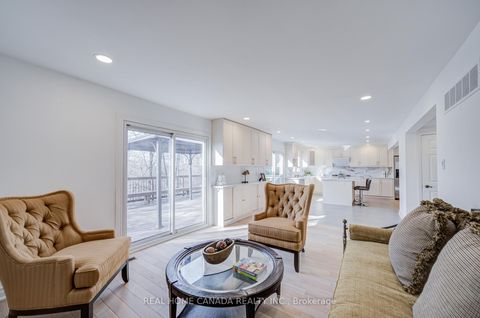 Photo 18 at 20 Saddletree Drive, Steeles, Toronto
