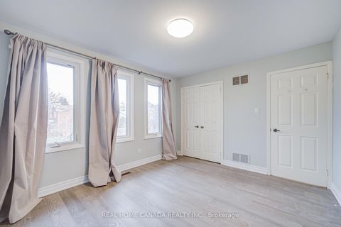 Photo 31 at 20 Saddletree Drive, Steeles, Toronto