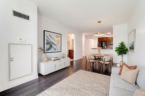 Photo 3 at 524 - 25 Greenview Avenue, Newtonbrook West, Toronto