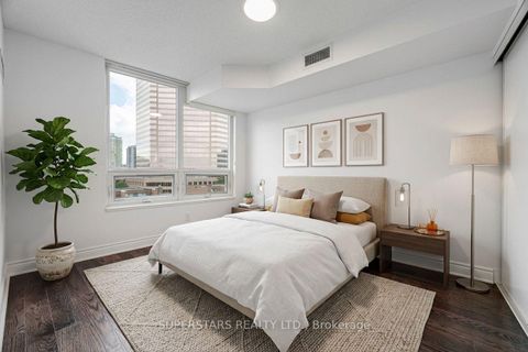 Photo 4 at 524 - 25 Greenview Avenue, Newtonbrook West, Toronto