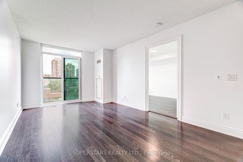 Photo 16 at 524 - 25 Greenview Avenue, Newtonbrook West, Toronto