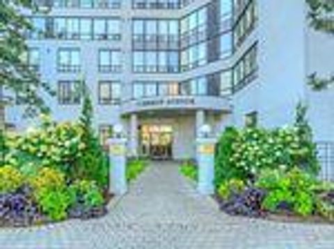 Photo 2 at 905 - 7 Bishop Avenue, Newtonbrook East, Toronto