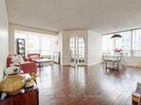 Photo 7 at 905 - 7 Bishop Avenue, Newtonbrook East, Toronto