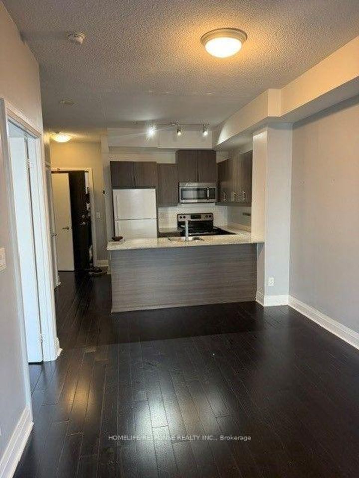 Photo 2 at 418 - 17 KENASTON Gardens, Bayview Village, Toronto