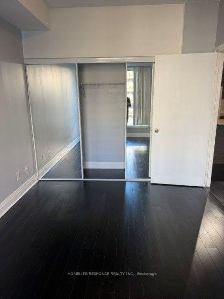 Photo 4 at 418 - 17 KENASTON Gardens, Bayview Village, Toronto
