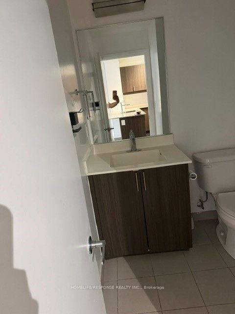Photo 5 at 418 - 17 KENASTON Gardens, Bayview Village, Toronto