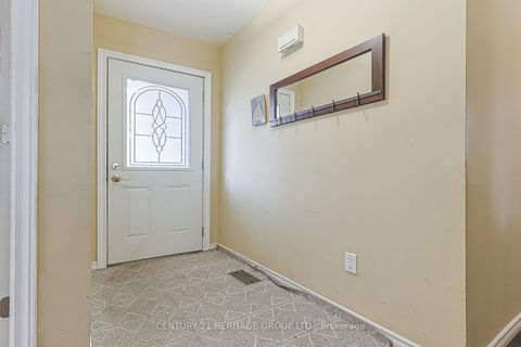 Photo 3 at 143 Thoms Crescent, Central Newmarket, Newmarket