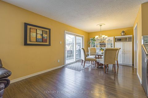 Photo 10 at 143 Thoms Crescent, Central Newmarket, Newmarket