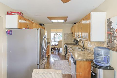 Photo 13 at 143 Thoms Crescent, Central Newmarket, Newmarket