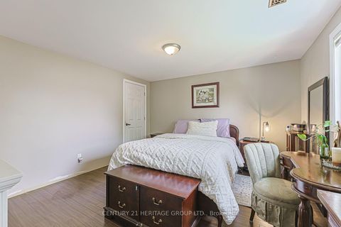 Photo 21 at 143 Thoms Crescent, Central Newmarket, Newmarket