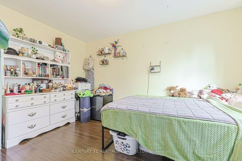 Photo 32 at 143 Thoms Crescent, Central Newmarket, Newmarket