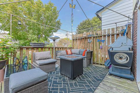 Photo 43 at 143 Thoms Crescent, Central Newmarket, Newmarket