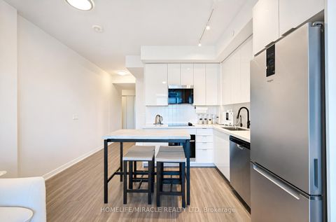 Photo 5 at 813 - 10 Abeja Street, Concord, Vaughan