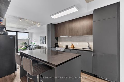 Photo 11 at 609 - 7 Smith Crescent, Queensway, Toronto