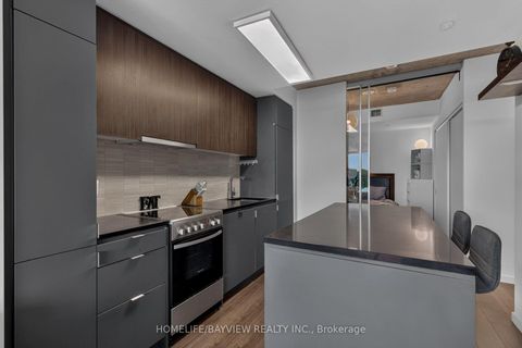 Photo 14 at 609 - 7 Smith Crescent, Queensway, Toronto
