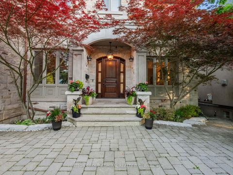 Photo 3 at 35 Wentworth Avenue, Westgate, Toronto