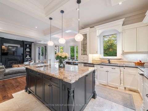 Photo 6 at 35 Wentworth Avenue, Westgate, Toronto