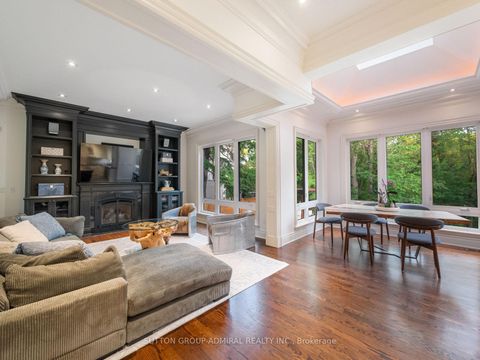 Photo 8 at 35 Wentworth Avenue, Westgate, Toronto