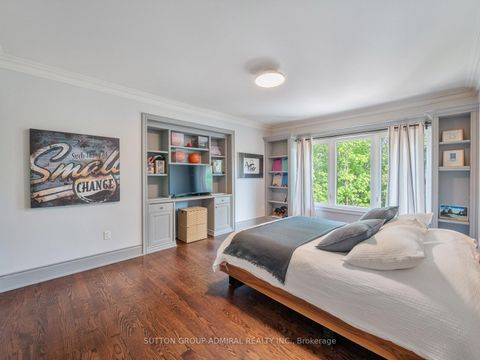 Photo 14 at 35 Wentworth Avenue, Westgate, Toronto