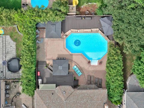 Photo 5 at 786 Exceller Circle, Wyndham, Newmarket