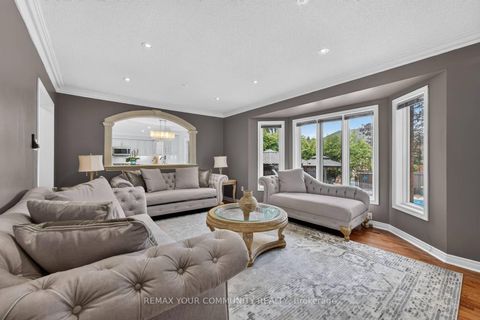 Photo 12 at 786 Exceller Circle, Wyndham, Newmarket
