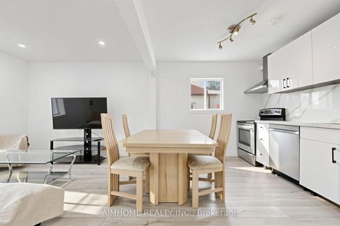 Photo 10 at 95 Steeles Avenue E, Newtonbrook East, Toronto