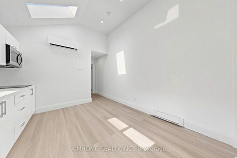 Photo 15 at 95 Steeles Avenue E, Newtonbrook East, Toronto